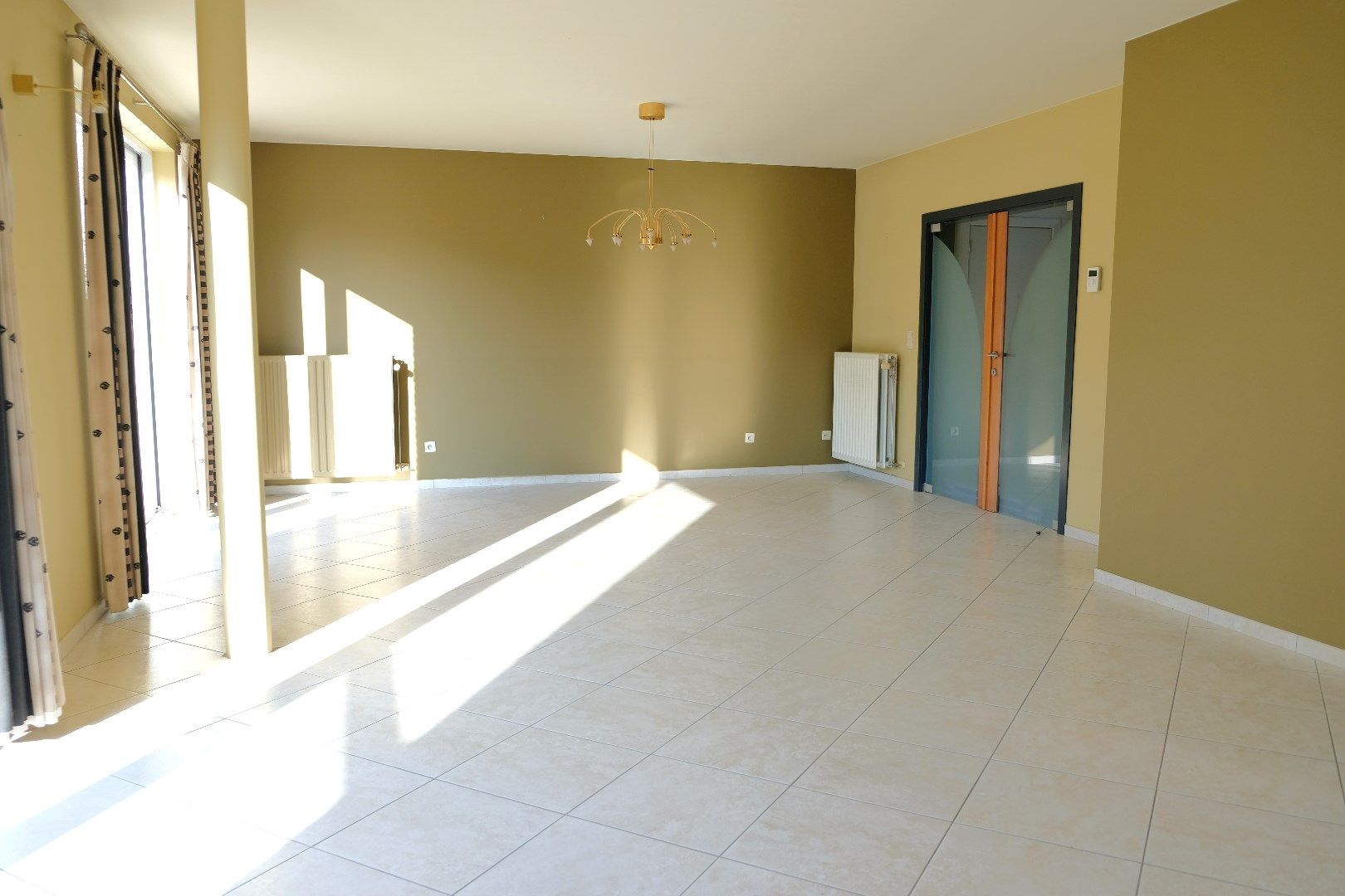 Ruime woning met 3 slaapkamers te Brakel foto 4