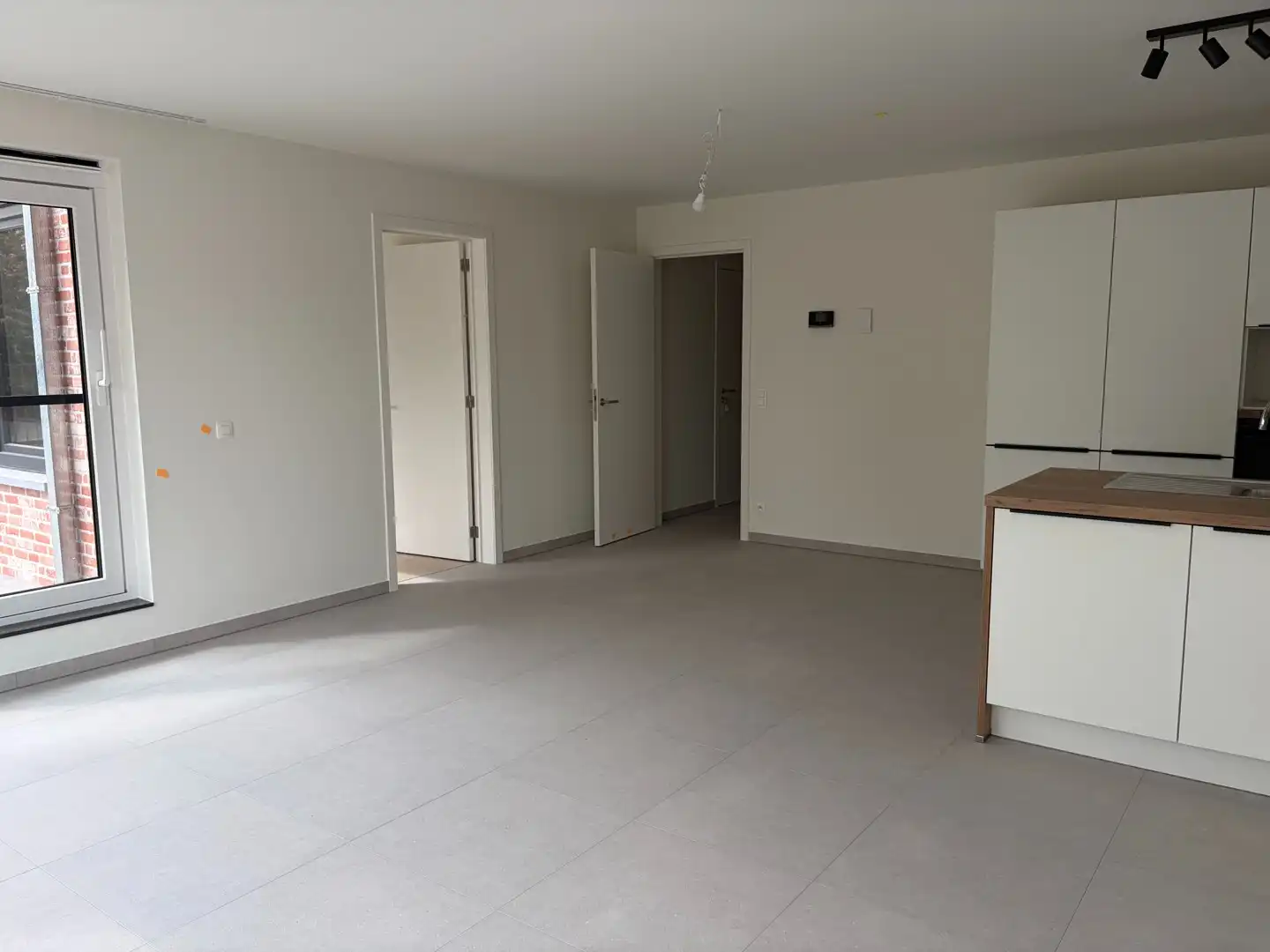 Modern en energiezuinig nieuwbouwappartement met groot terras. foto 3