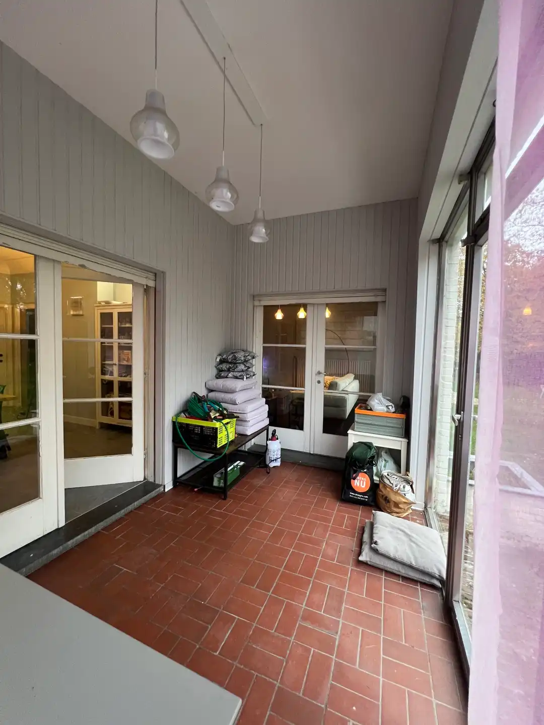 Ruime deels gerenoveerde villa met eclectische architectuur  foto 11