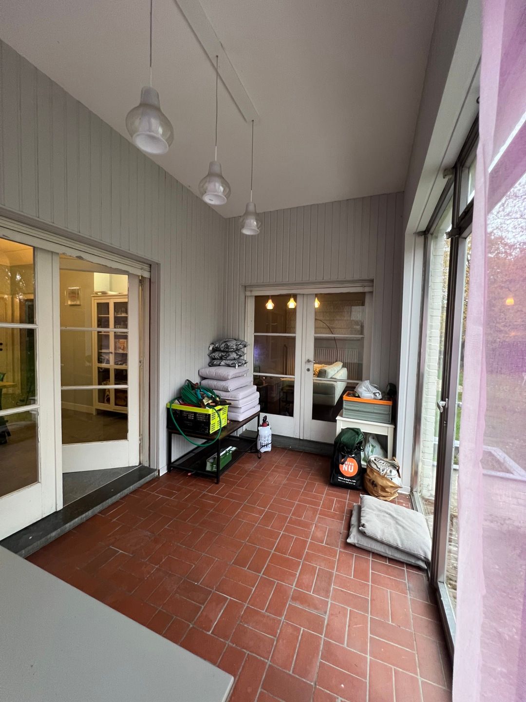 Ruime deels gerenoveerde villa met eclectische architectuur  foto 13