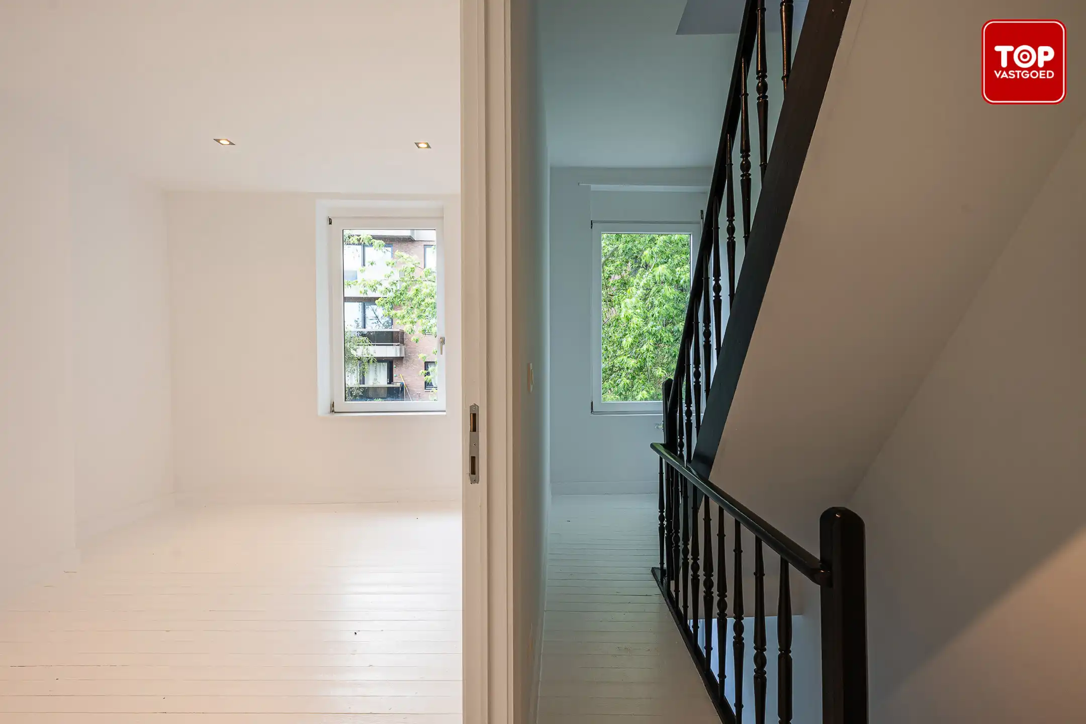 Totaal gerenoveerde woning met EPC B. foto 23