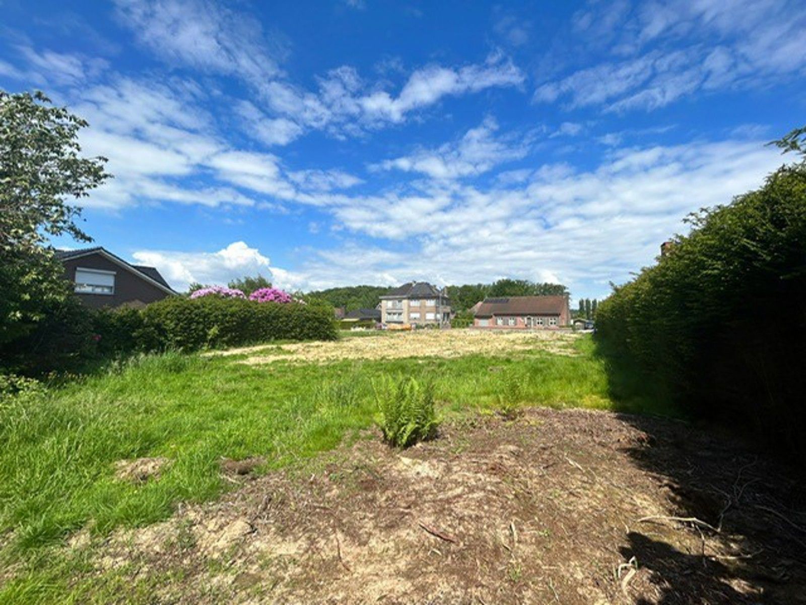 Perfect gelegen bouwgrond met bouwvergunning foto 3