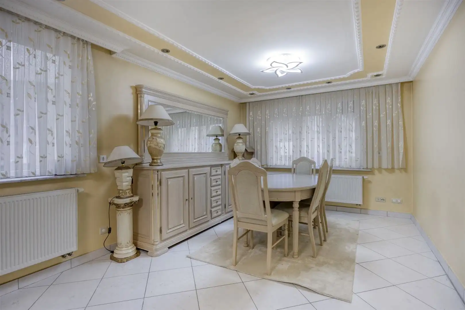 TE KOOP: Halfopen bebouwing met 3 slaapkamers te Heusden! foto 5