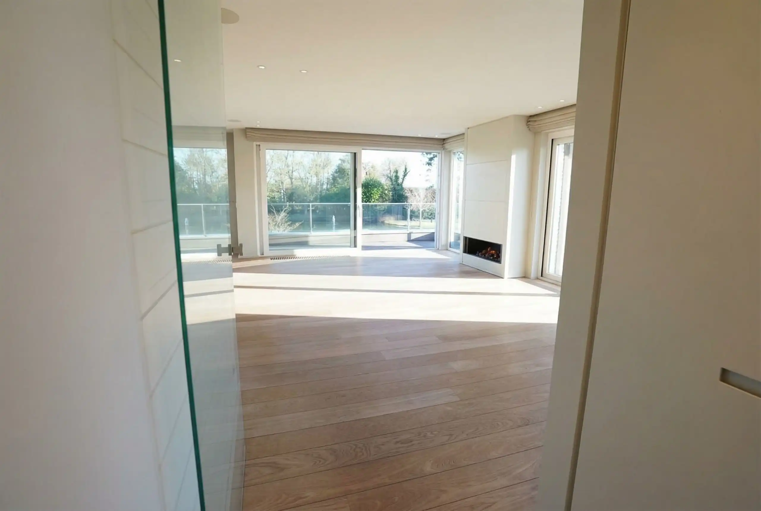 Zeldzame parel!  Klasse appartement met groen panorama foto 5