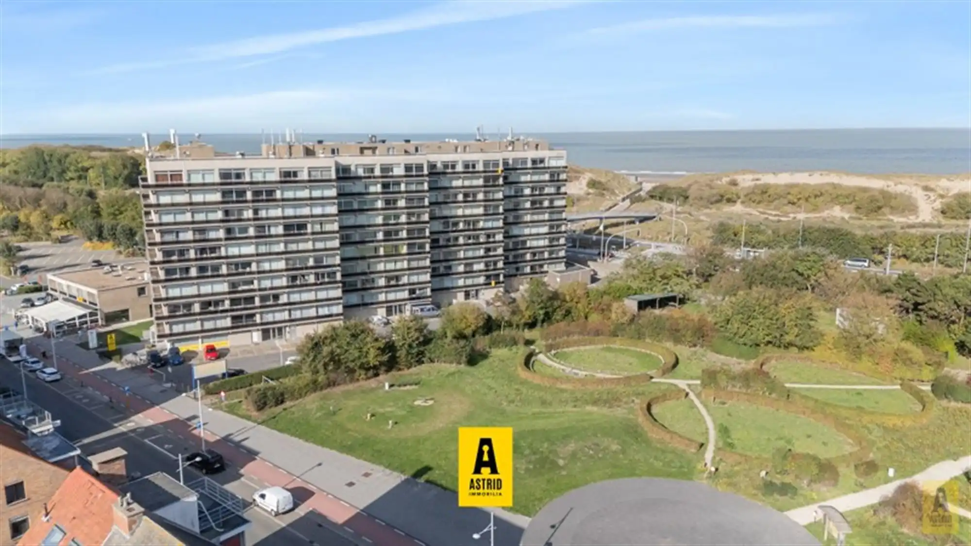 1 slaapkamer – 2 balkon met zeezicht – topligging nabij zee en duinen foto 2