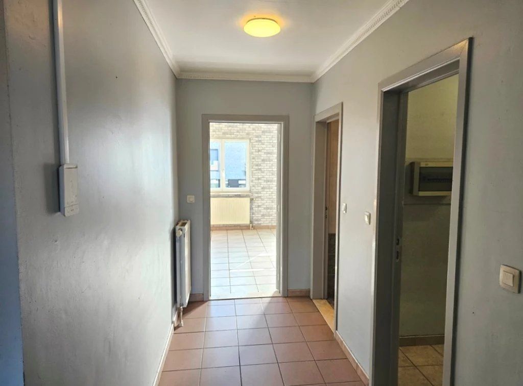 Ruim apaprtement met 3 slaapkamers en groot terras. foto 14