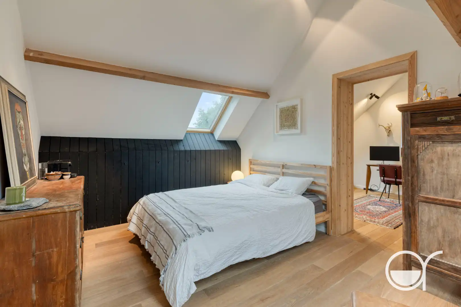 Karaktervolle, volledig gerenoveerde woning met oog voor detail en kwaliteit foto 15