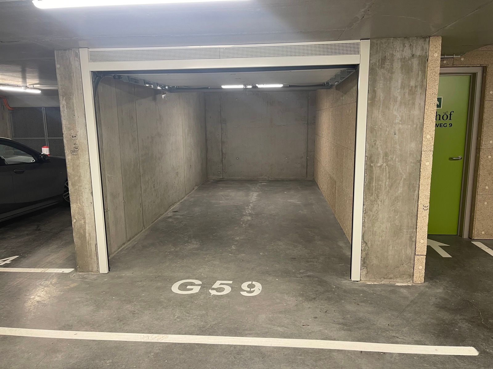 Afgesloten garagebox met sectionale poort (nieuwbouw) foto 4