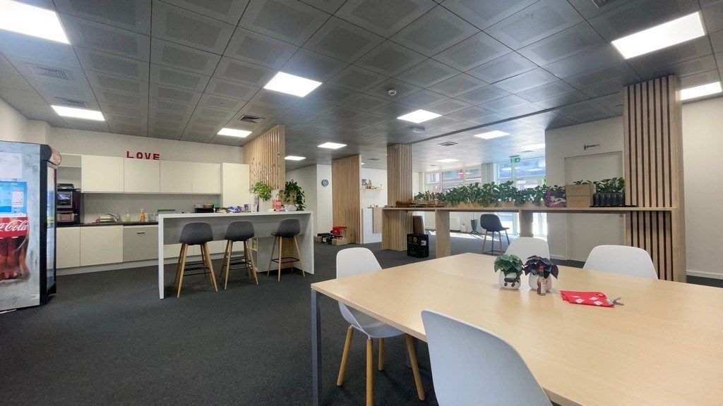 Kantoorruimte te huur vlakbij station van Mechelen foto 12