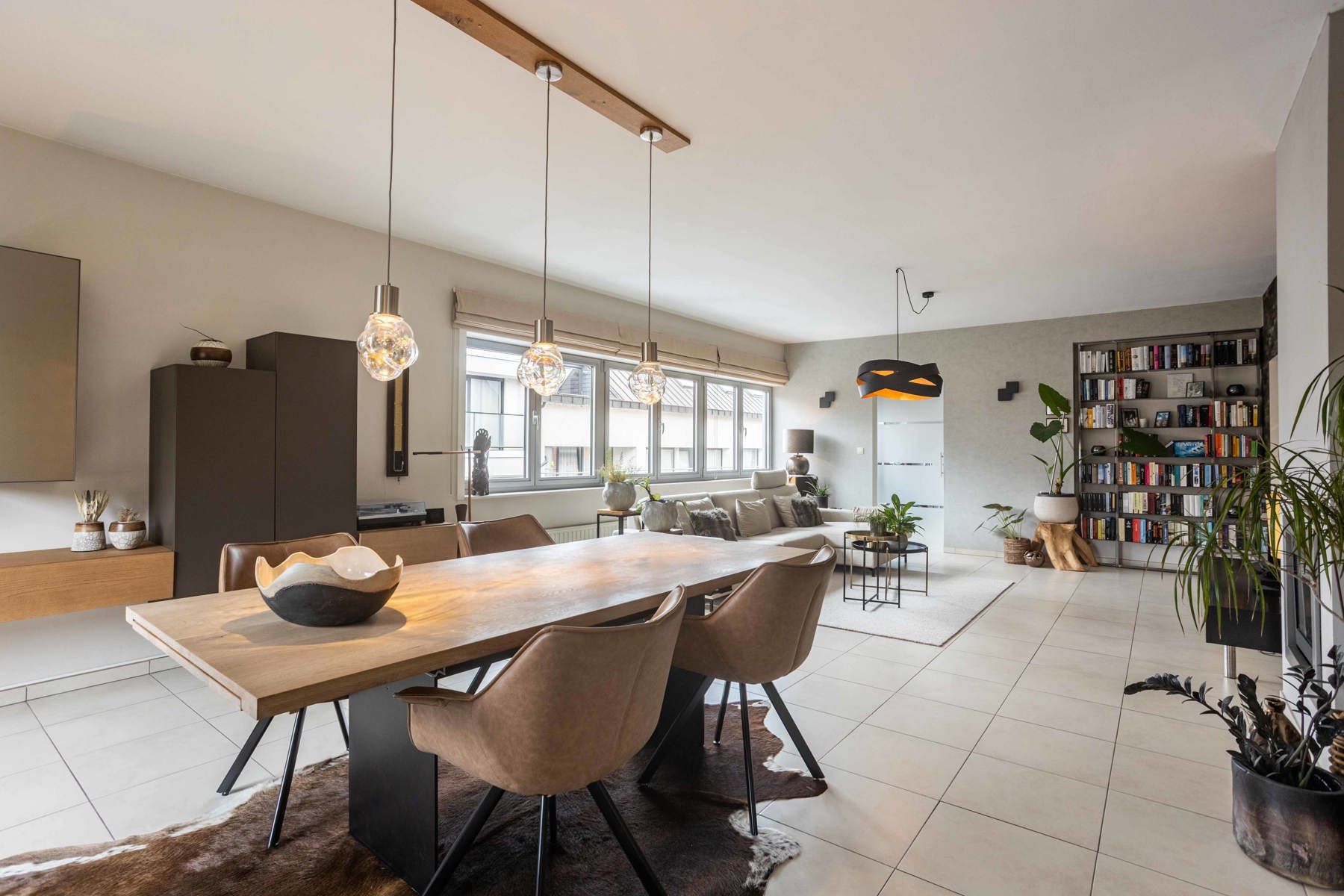 Stijlvol app. met 3 slaapkamers, ruim terras en staanplaats foto 5