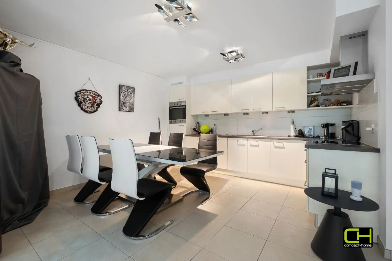 Gelijkvloers energiezuinig appartement met privé tuin en twee slaapkamers foto 4