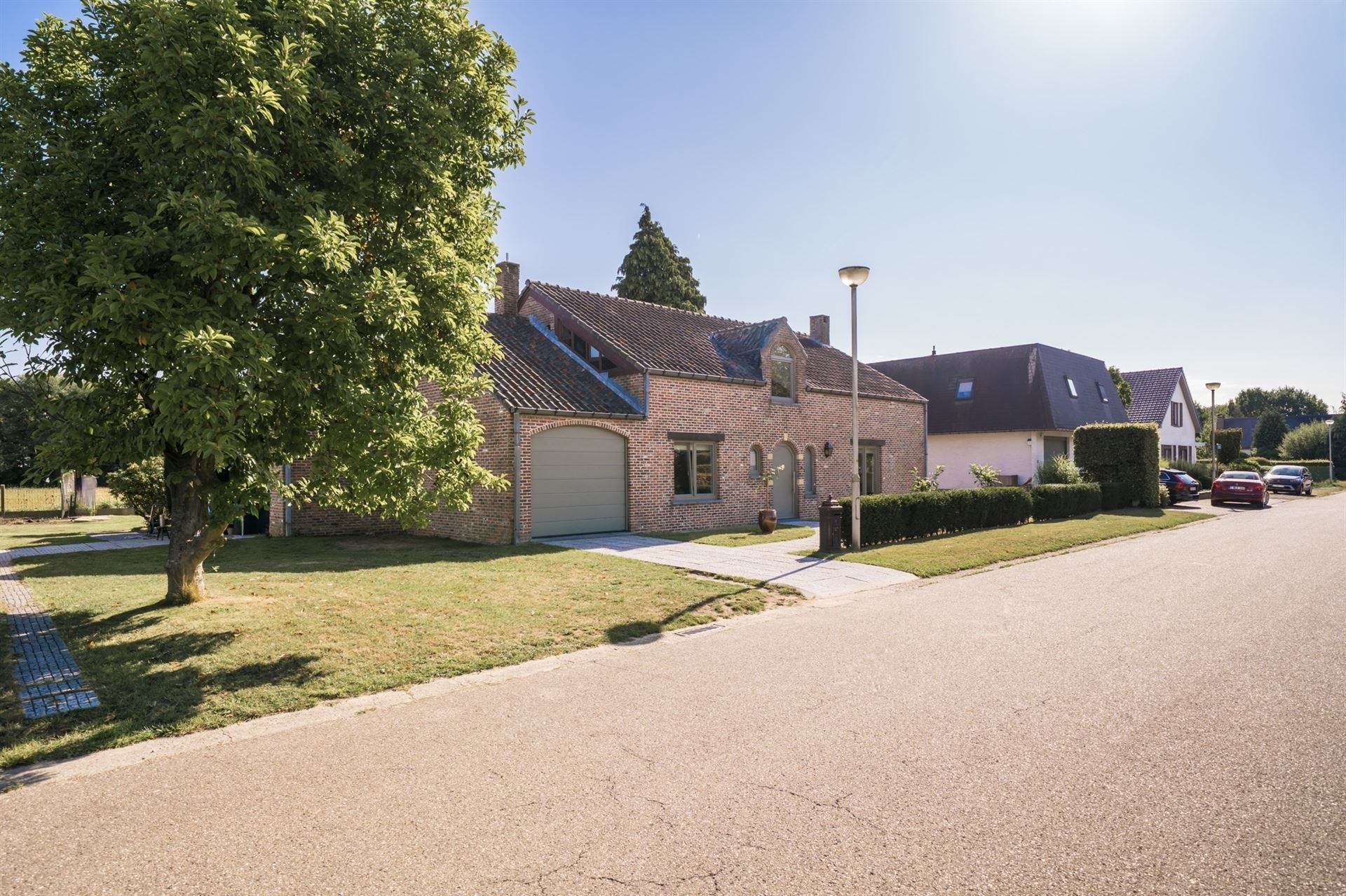 Ruime lichtrijke villa met 313 m² woonoppervlakte en prachtig groen uitzicht foto 31