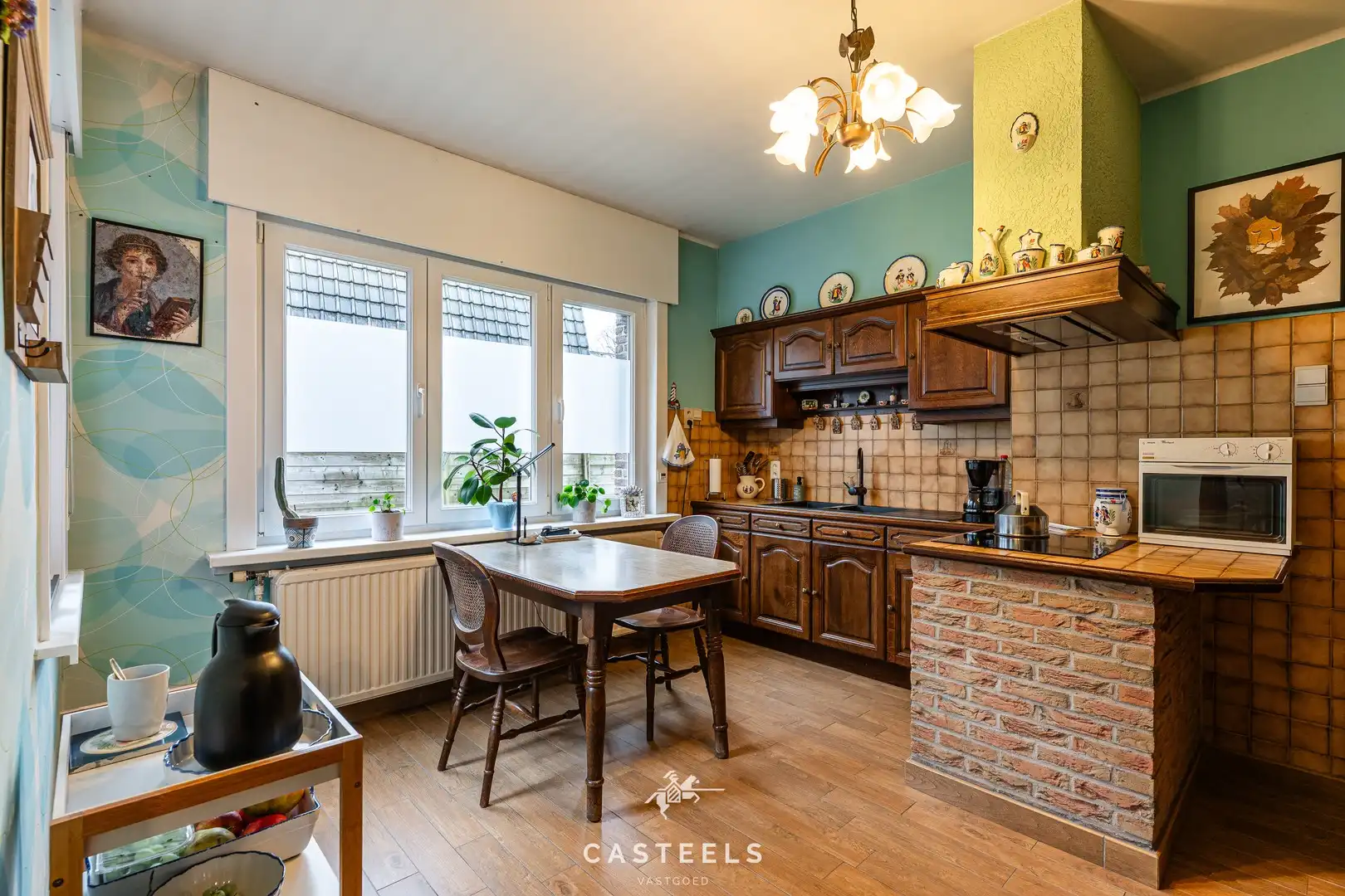 Ruime gezinswoning met zonnige tuin te koop in Lokeren foto 9