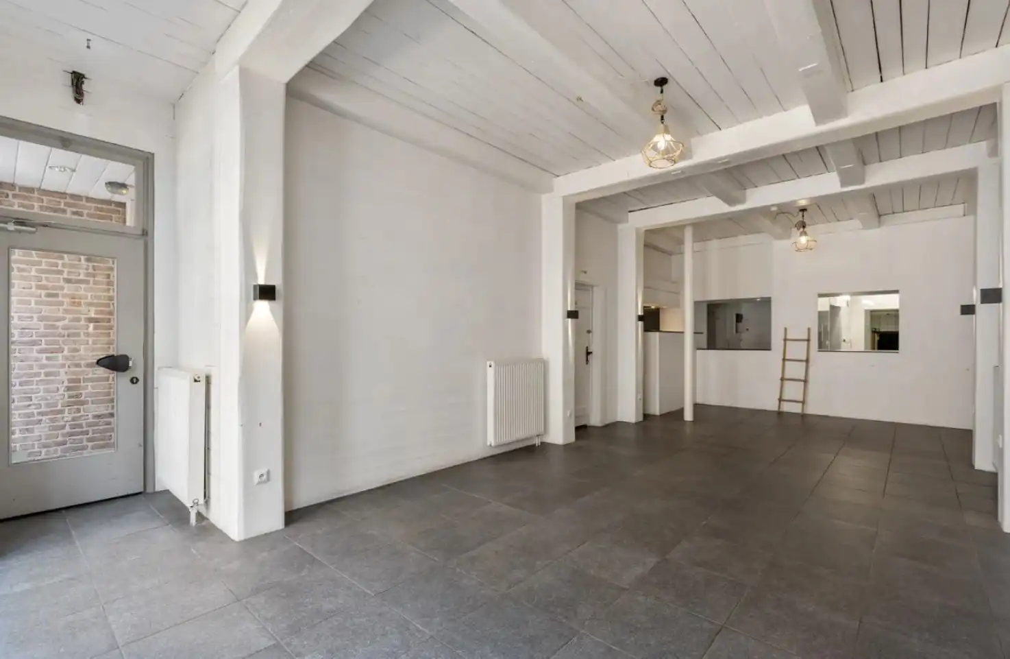 Unieke investeringsopportuniteit in het hart van Maaseik Handelspand + 2 verhuurde appartementen | Centrale ligging | Interessant verhuurpotentieel foto 25