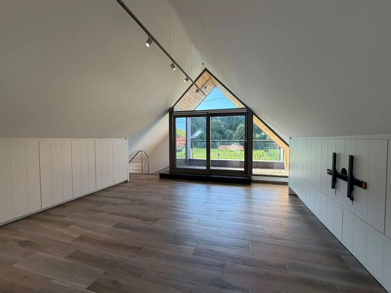 Open bebouwing met twee slaapkamers en 2 ruime terrassen foto 12