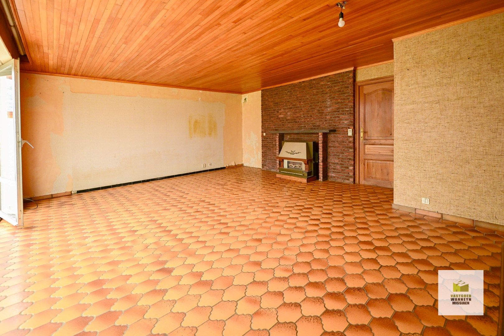 Te renoveren woning met 3 slaapkamers en zongerichte tuin op centrale ligging te Tielt foto 13