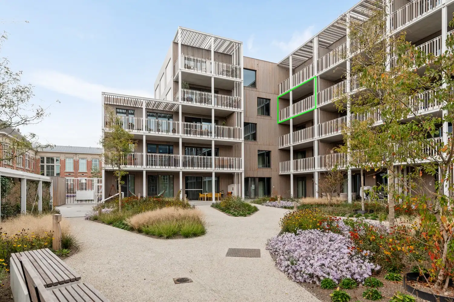 Twee slaapkamer appartement met ruim overdekt terras in De Lesselier foto 4