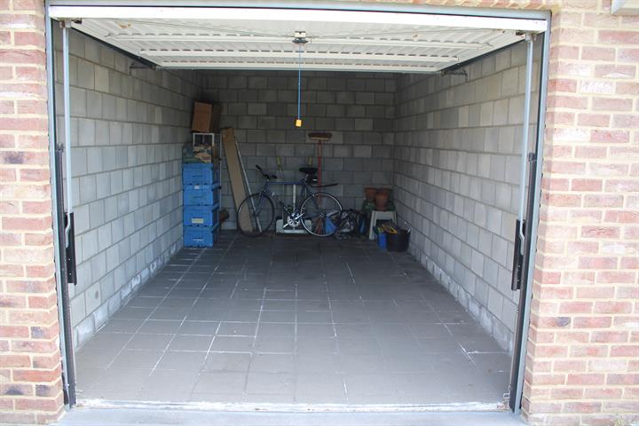 Garage te huur foto 2