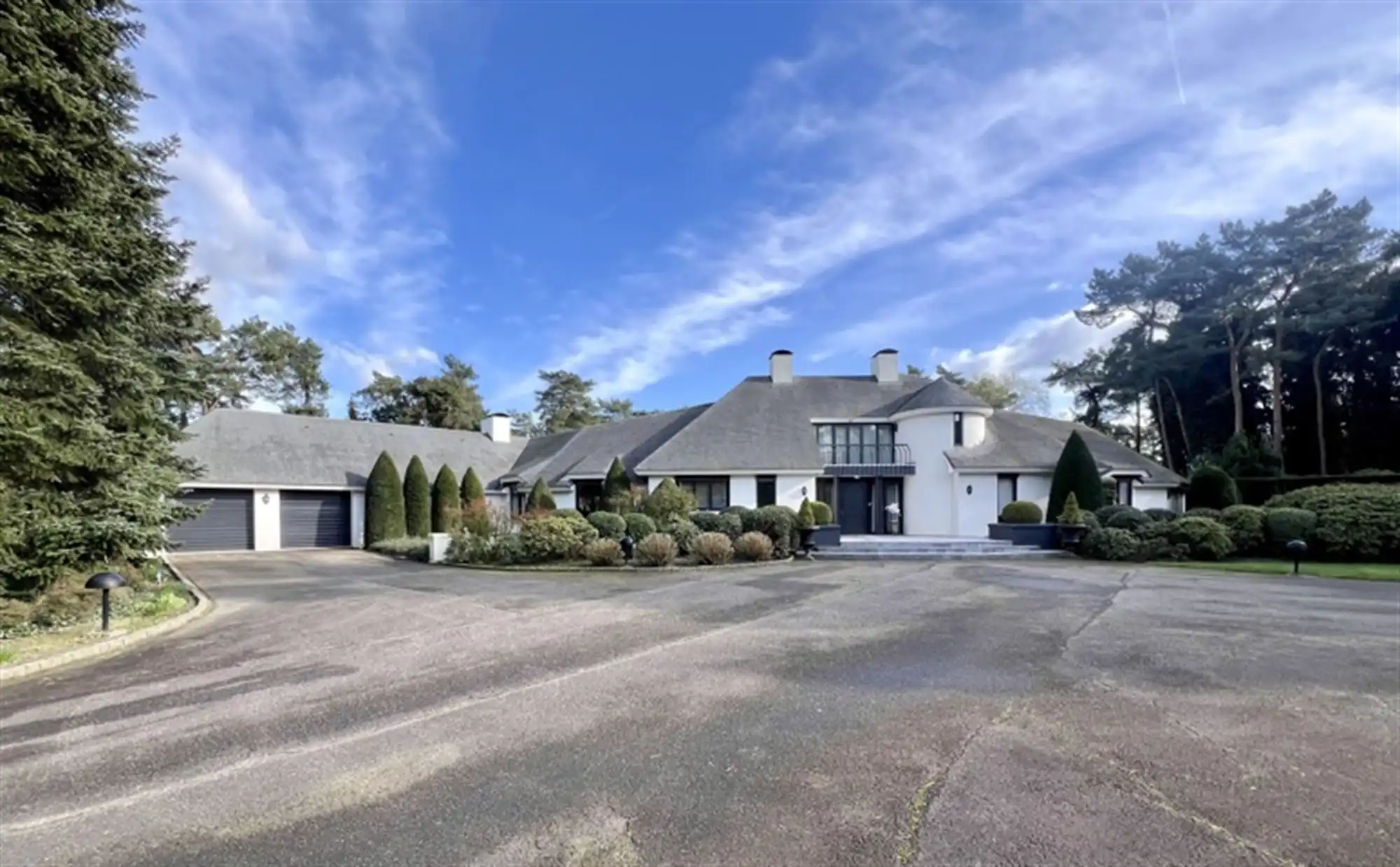 Statig landgoed met binnenzwembad op toplocatie foto 82