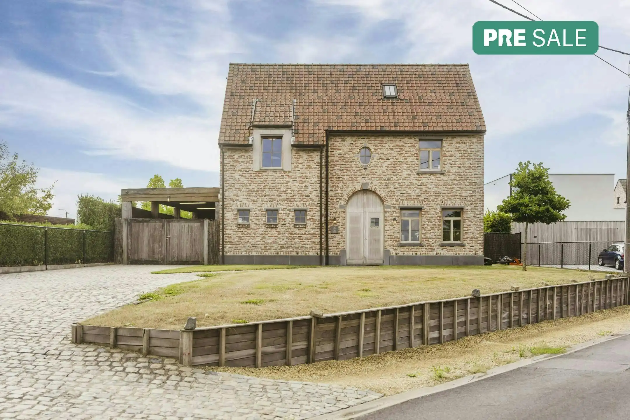 Prachtige villa in landelijke omgeving te koop in Avelgem foto {{pictureIndex}}