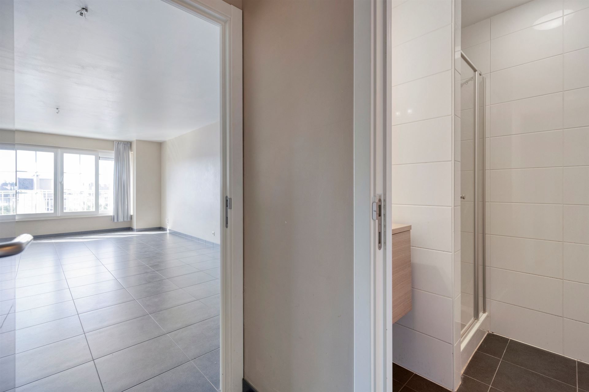 ZONNIGE STUDIO / VLAKBIJ ZEEDIJK foto 13