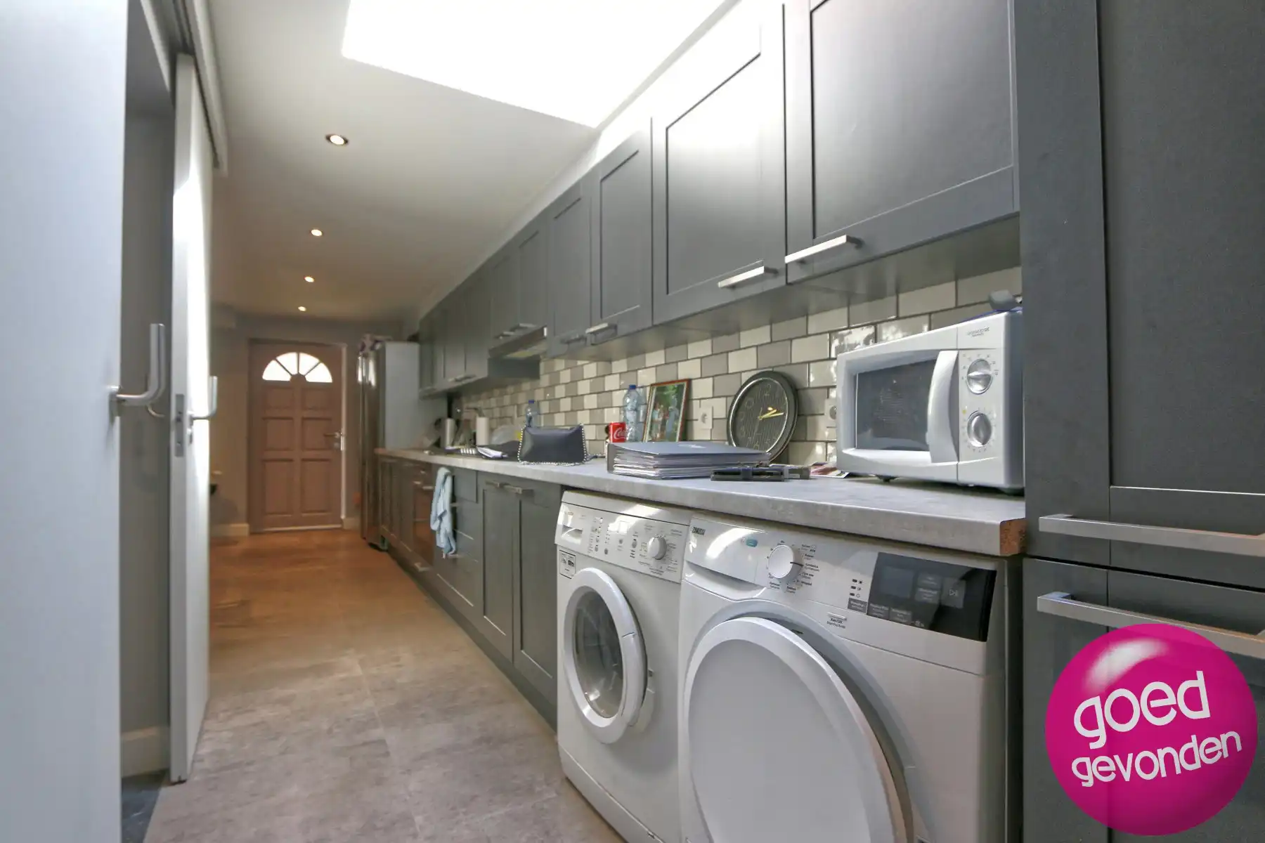 GERENOVEERDE WONING - 2 RUIME SLK - TUIN - TERRAS - CENTRUM foto 6