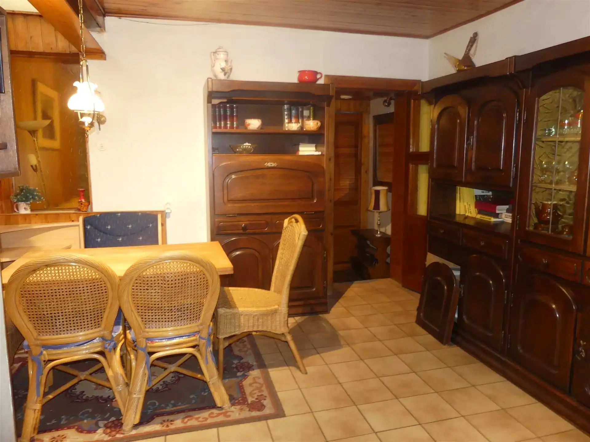 Op te frissen woning gelegen nabij het water! foto 5