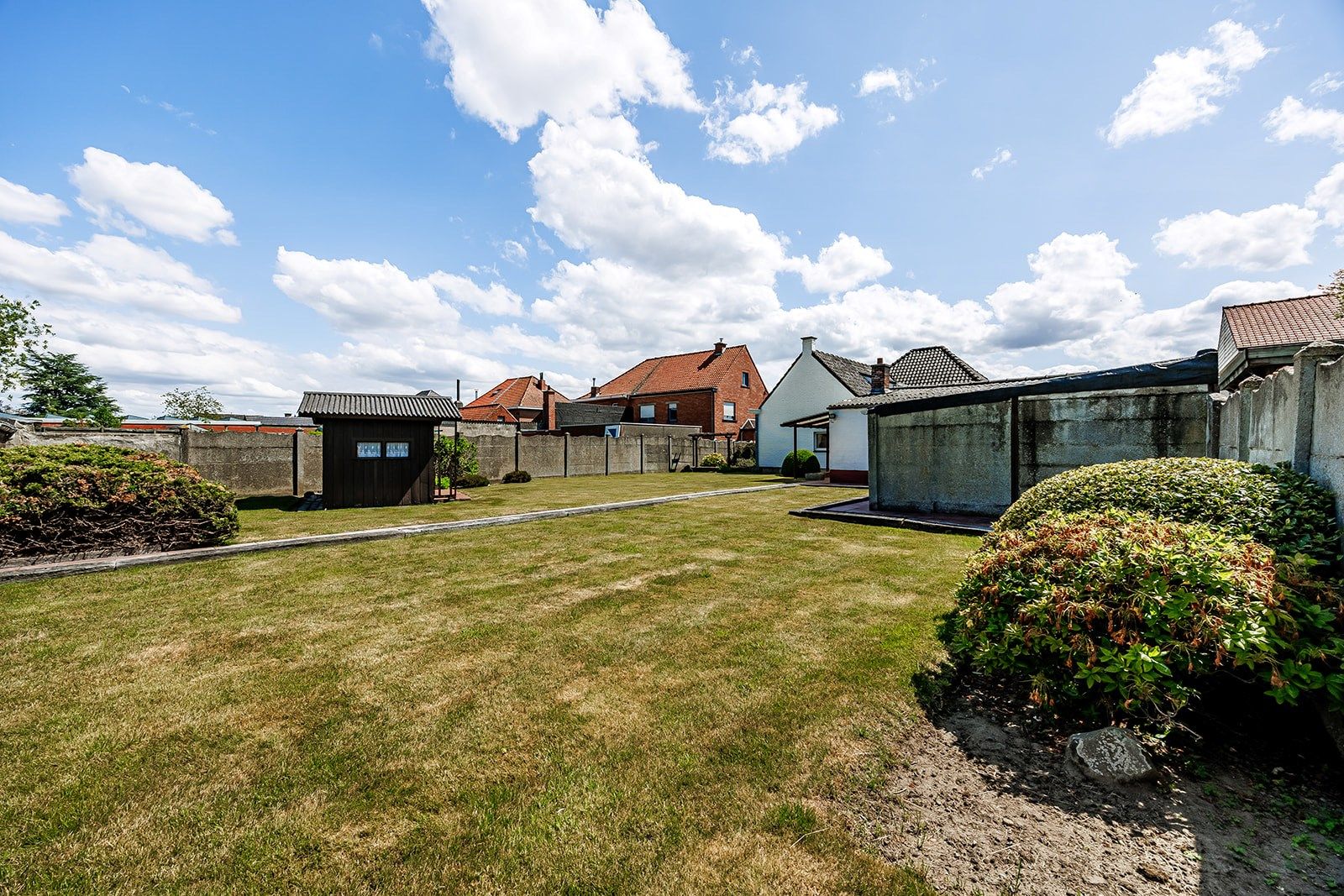 Ruime gezinswoning met 5 slpk en garage foto 23