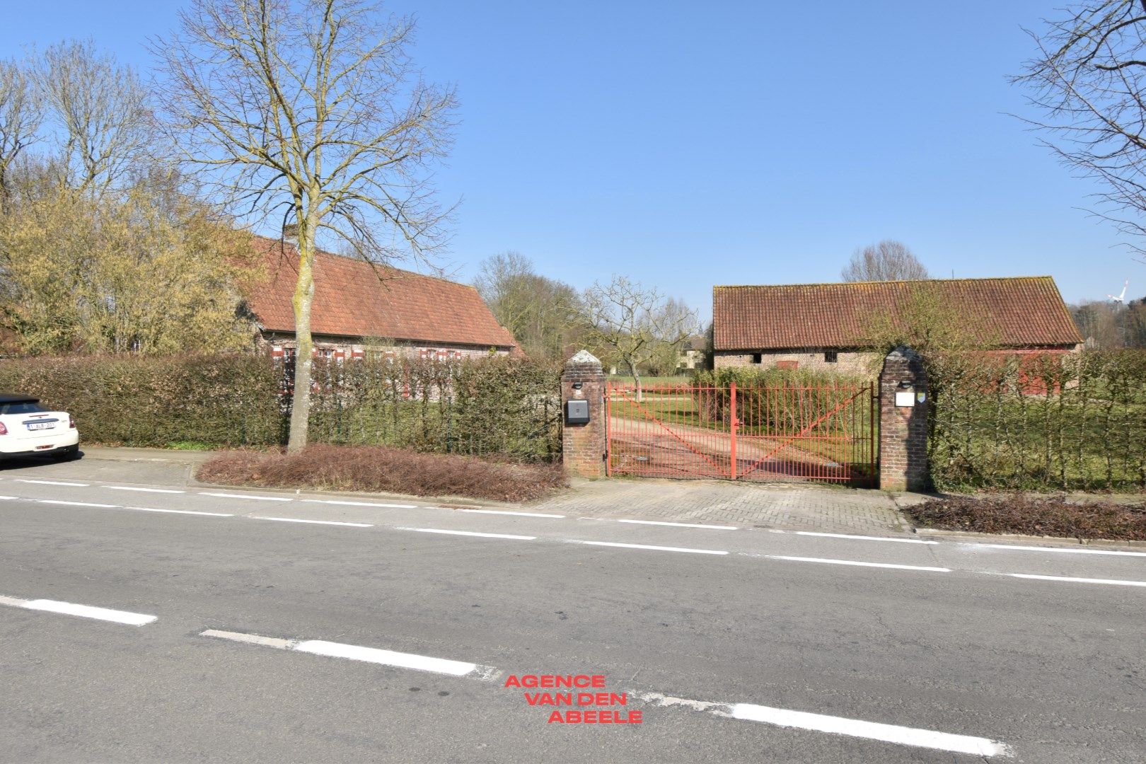 Prachtige kasteelhoeve met 5 slaapkamers op een imposant domein  foto 2
