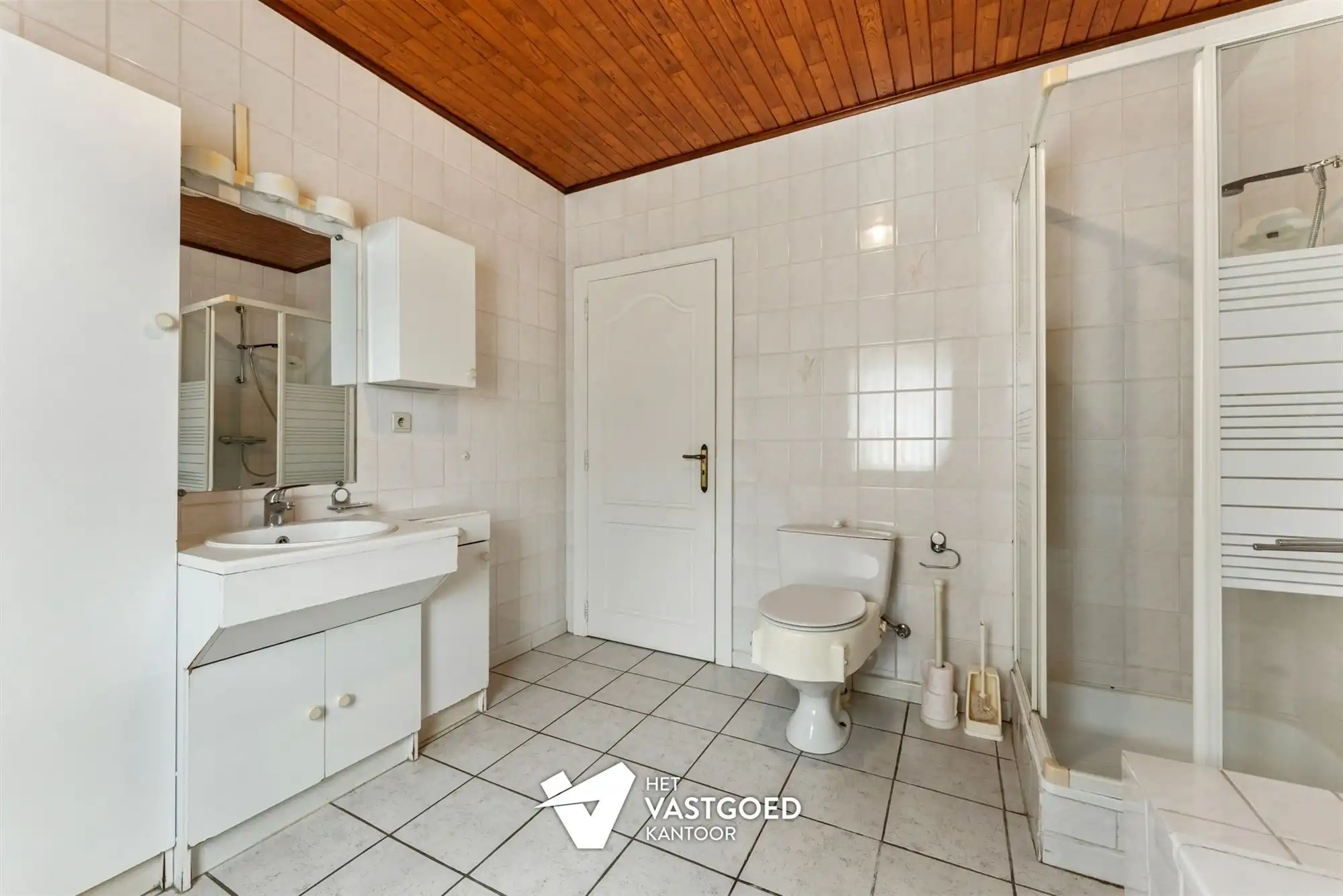 TE RENOVEREN KNUSSE WONING MET TUIN VAN 48A90CA EN LOODS EN GARAGE TE KAGGEVINNE foto 23