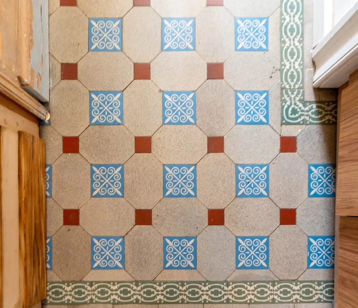 Charmante en veelzijdige woning met studio, 2 slaapkamers foto 20