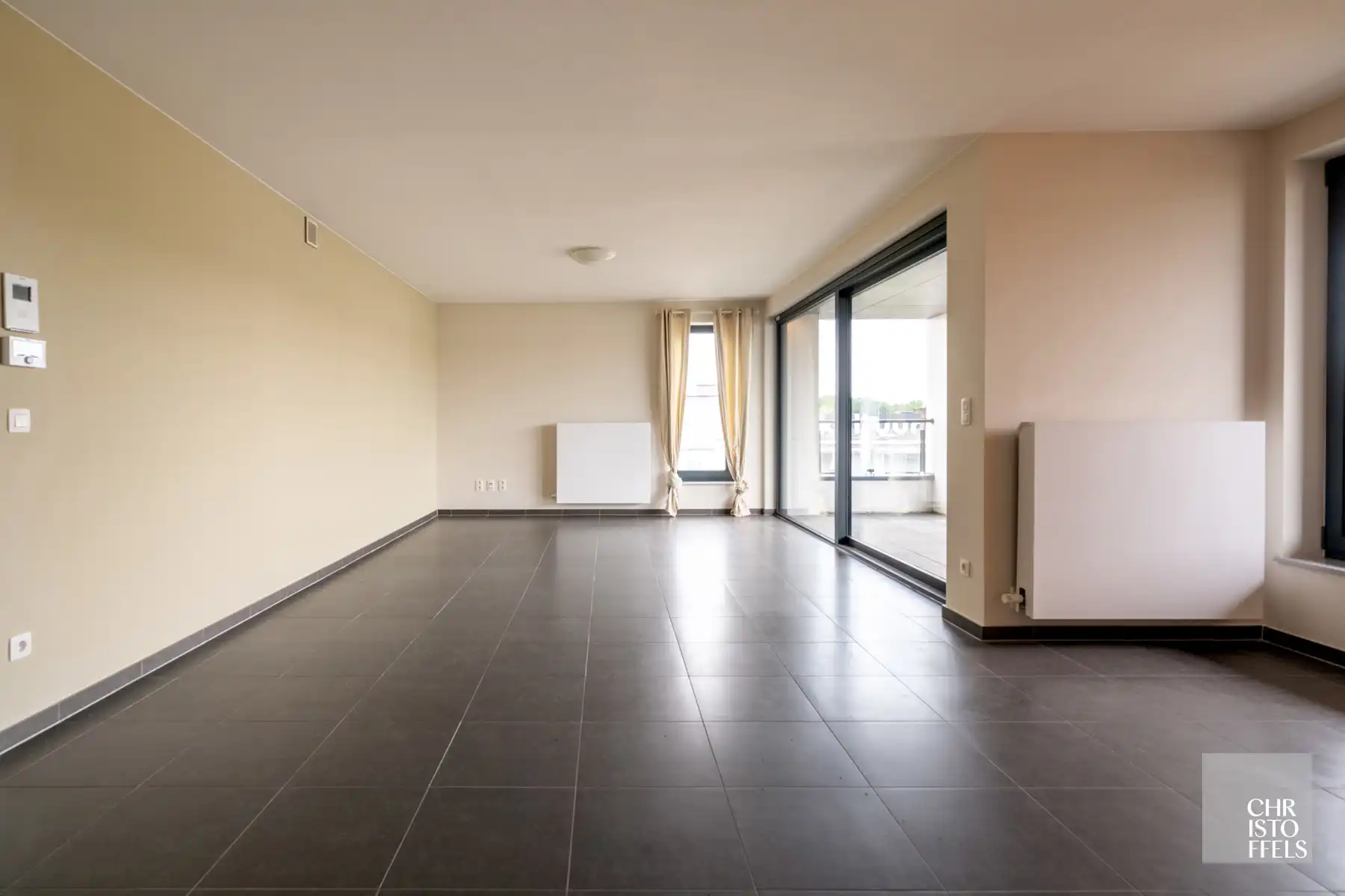 TE HUUR - 2-slaapkamerappartement (103m²) in het centrum van Zutendaal! foto 4