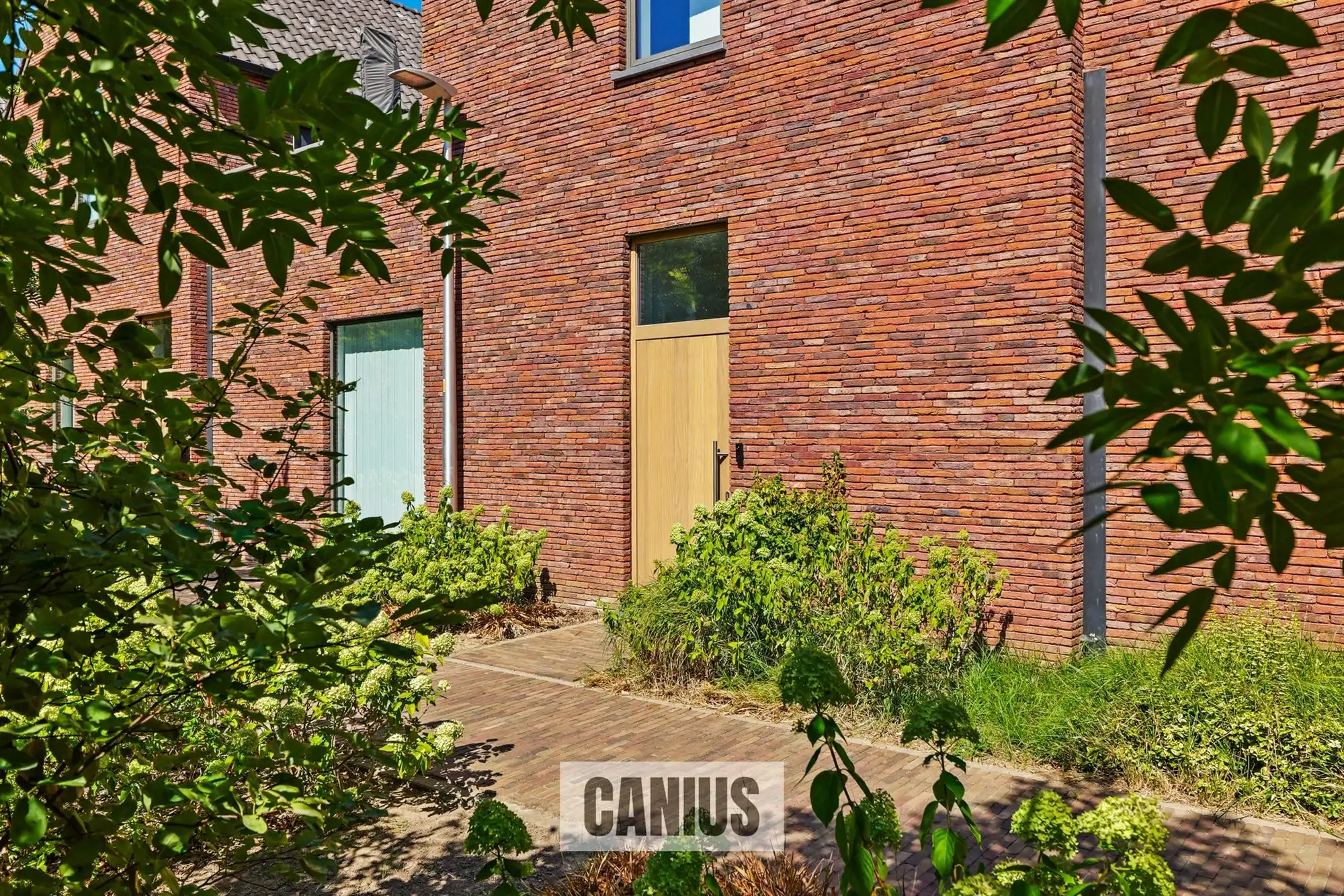 KANTOORGEBOUW MET PRAKTIJKRUIMTES OP TOPLOCATIE foto 29
