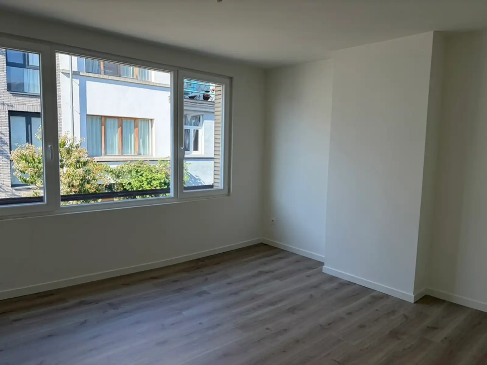 Een frisse start in een huis met karakter, tuin én garage! foto 12