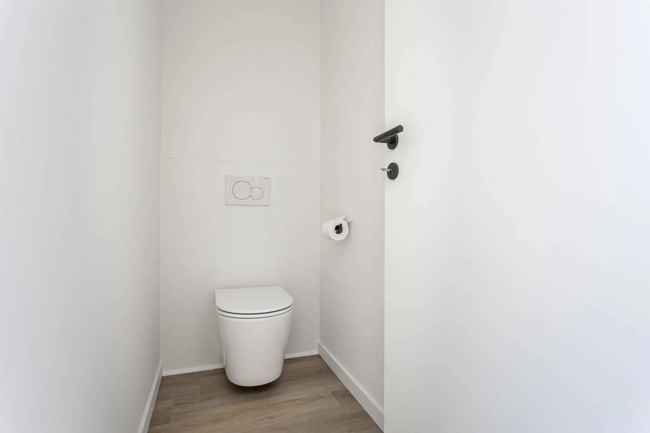 Volledige gerenoveerde, energetische woning met stadskoer! foto 23