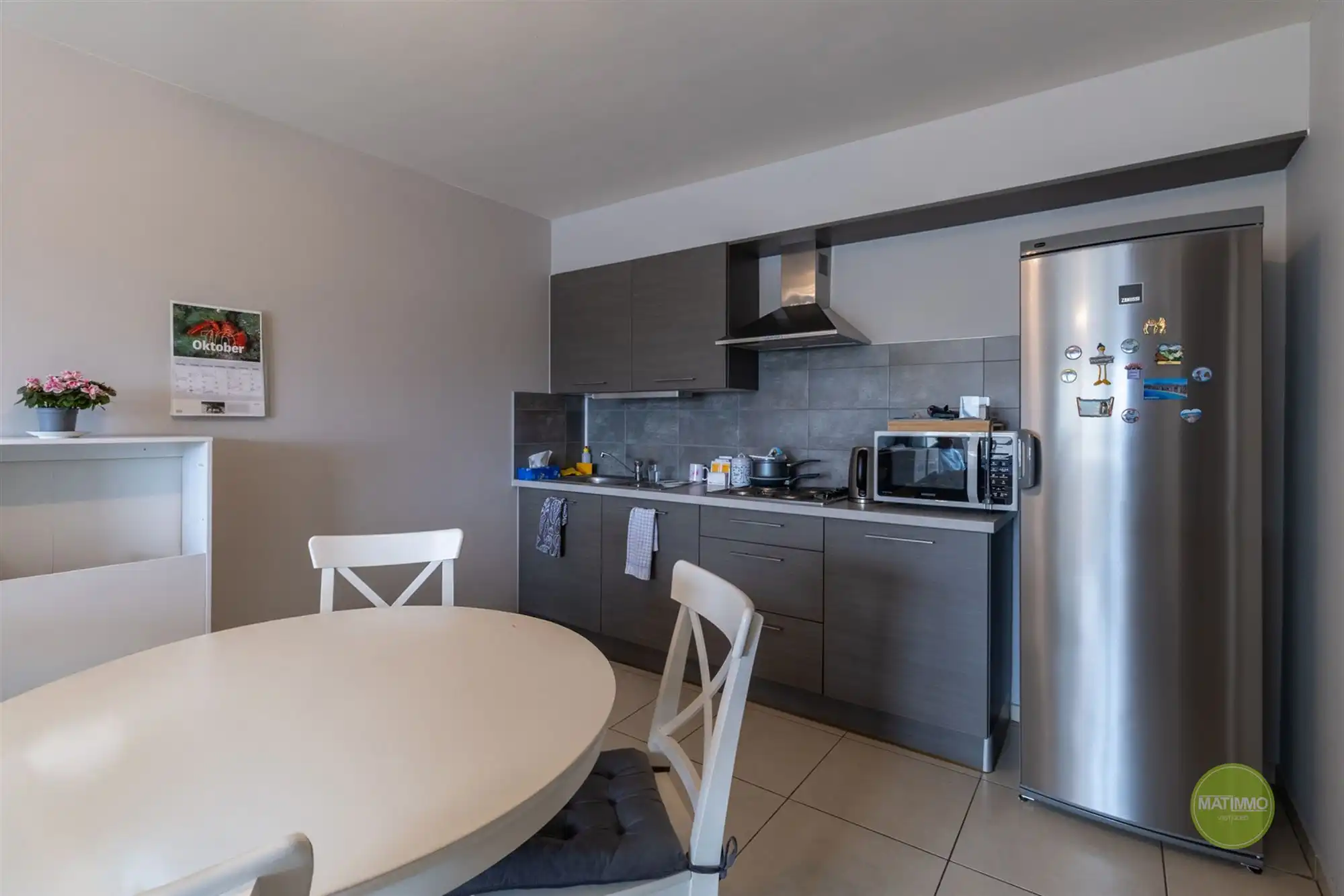 Instapklaar 1-slaapkamerappartement in hartje Mol foto 5