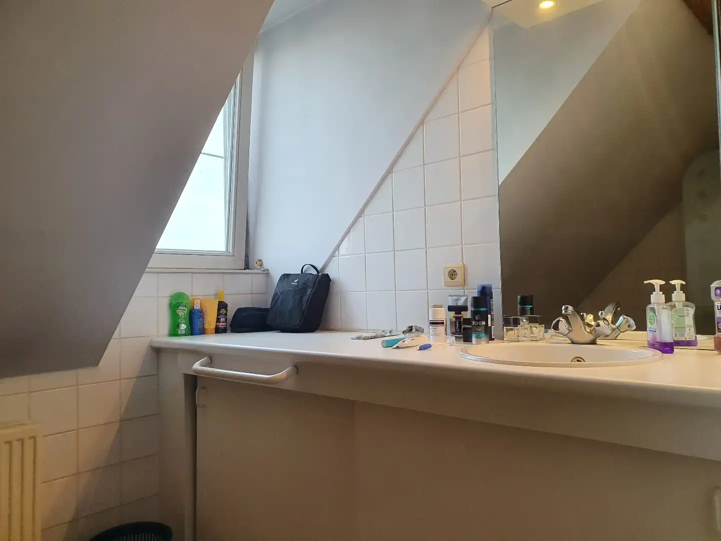 Duplex appartement met 2 ruime slaapkamers in het centrum van Geel! foto 10