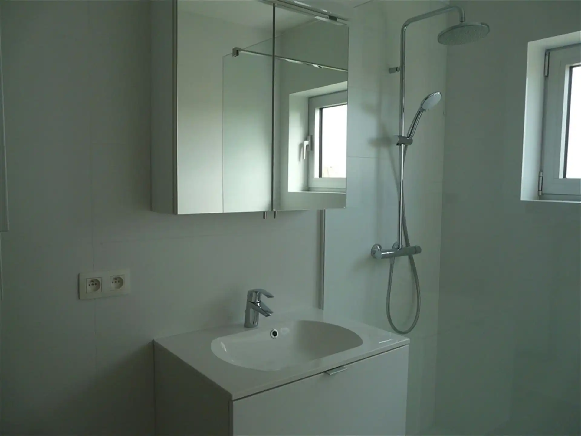 Centraal gelegen appartement met 2 slpks! foto 6