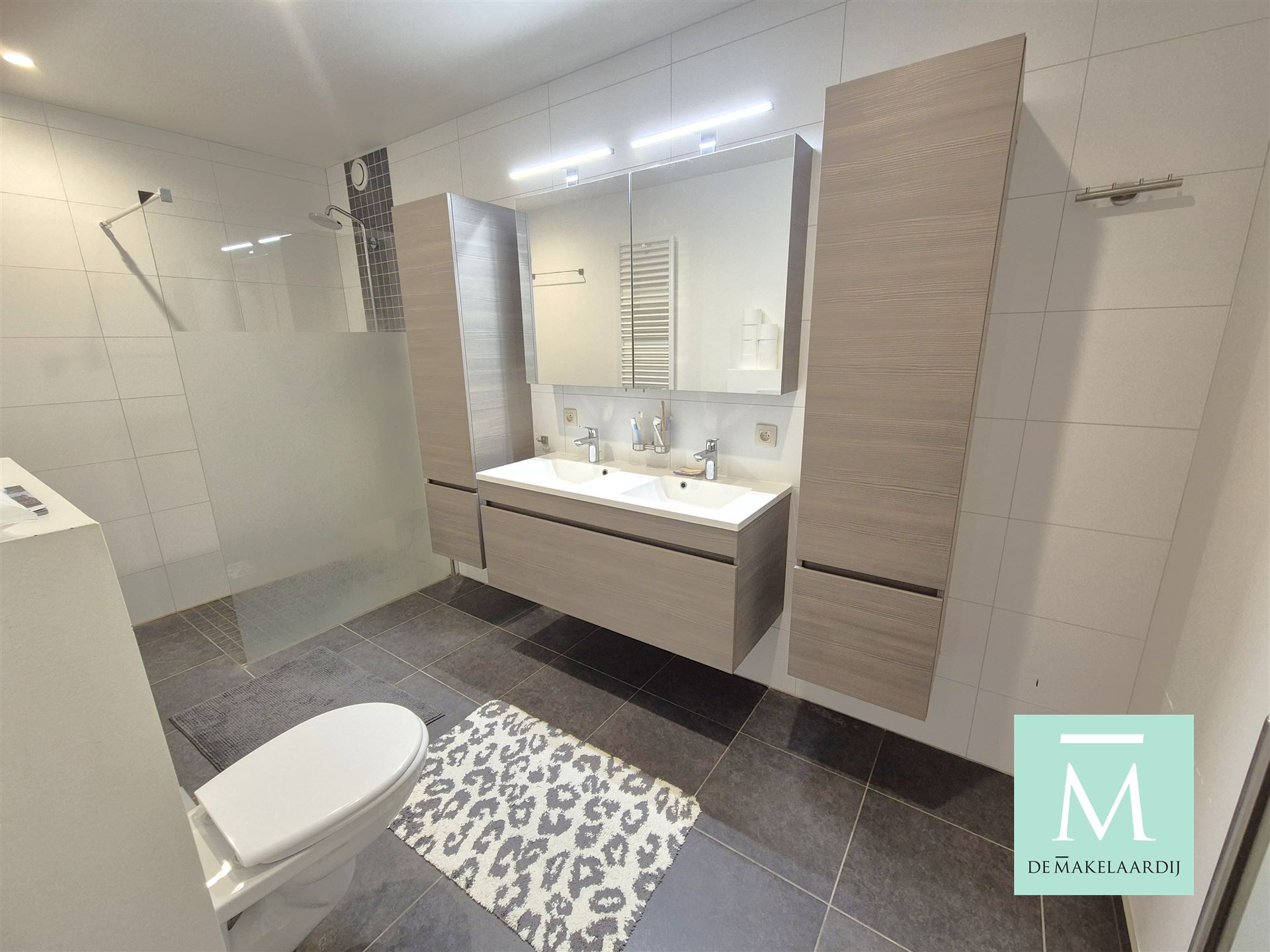 Appartement met 2 slaapkamers en zeer ruim terras foto 13