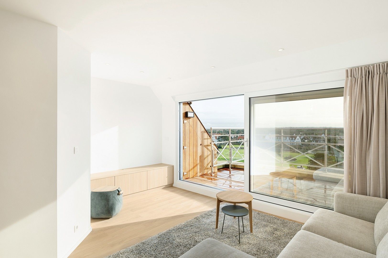 Zonnig gerenoveerd duplex penthouse appartement te Zoute foto 8