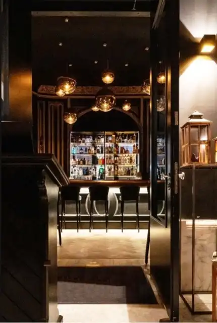Overname gekend grillrestaurant met afzonderlijke bar en ruim terras in Brugge foto 7