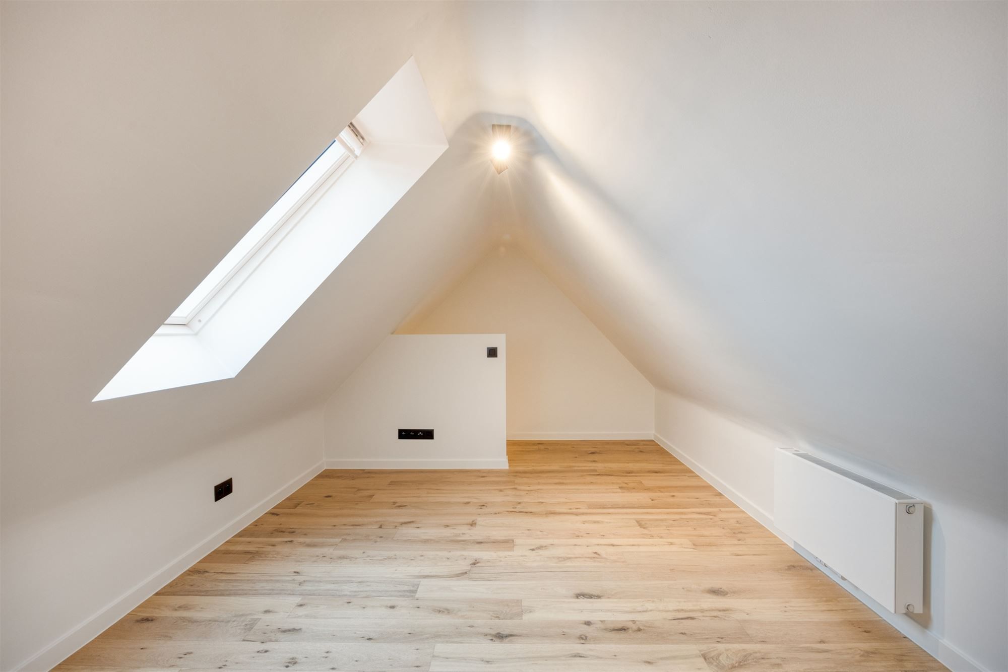 Moderne woning met 3 slaapkamers, 2 badkamers aan de vaart foto 25
