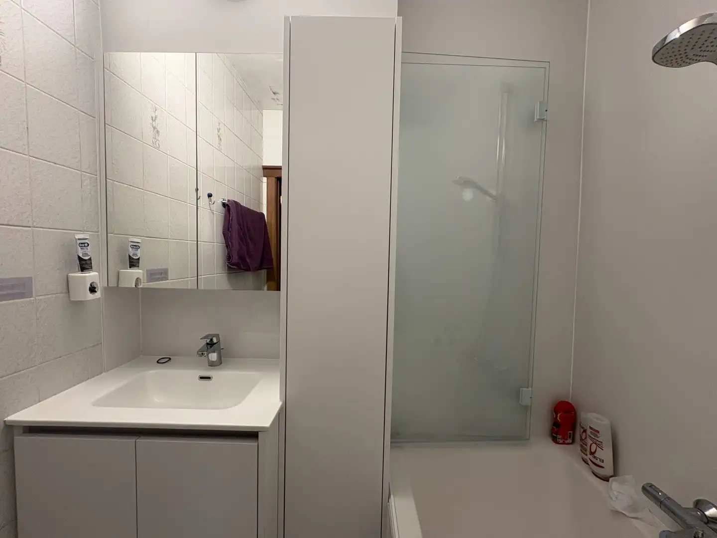 Ruime en gunstig gelegen gezinswoning met tuin foto 8