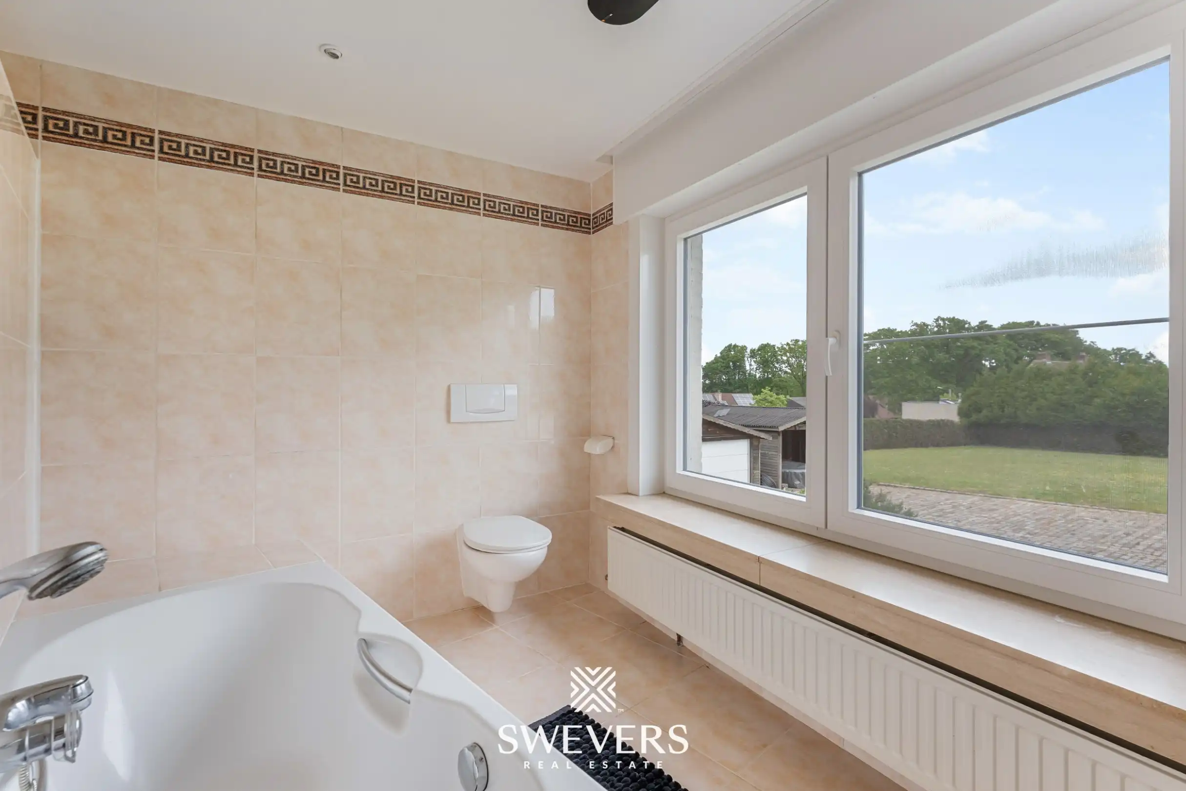 Statige villa met 57a 24ca grond en eindeloos potentieel foto 24