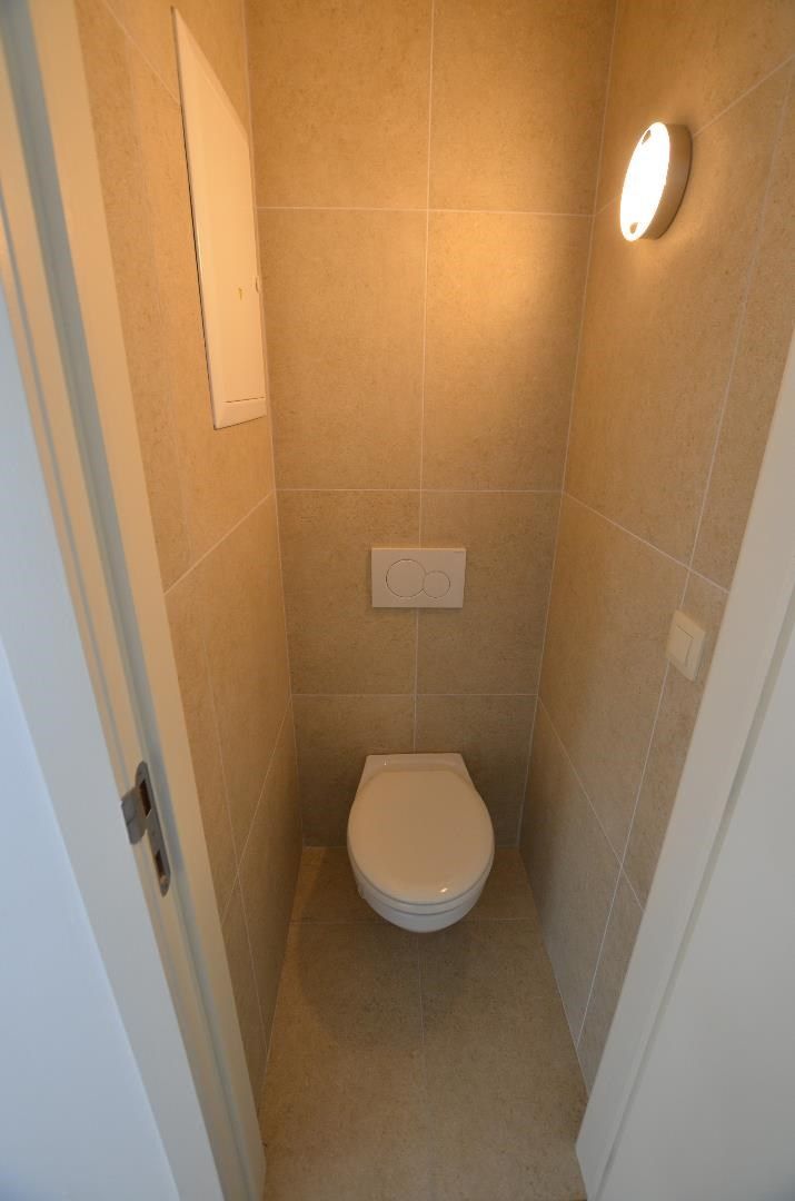 Lichtrijk volledig gerenoveerd hoekappartement  foto 9
