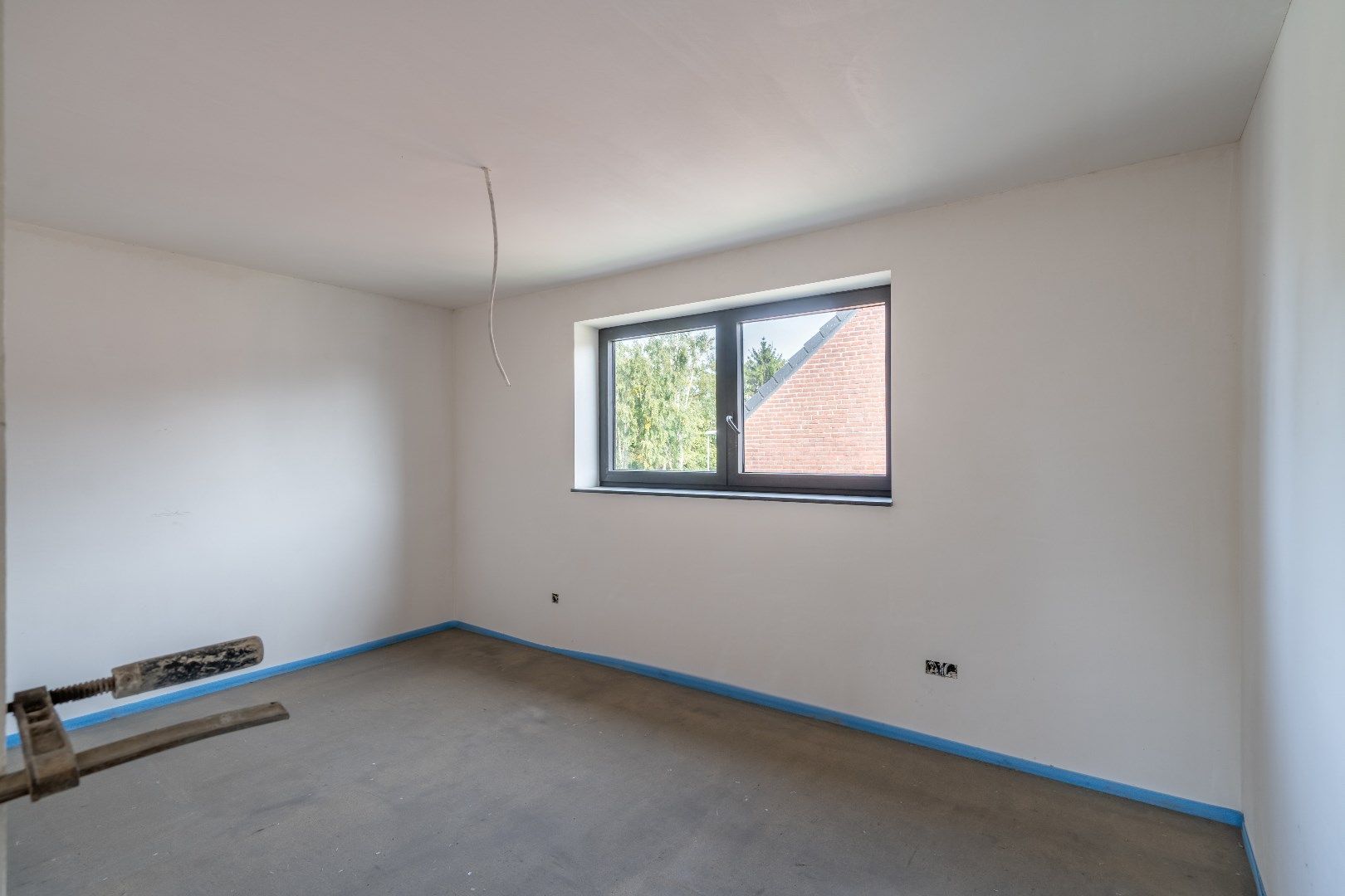 Moderne woning met vier slaapkamers foto 12