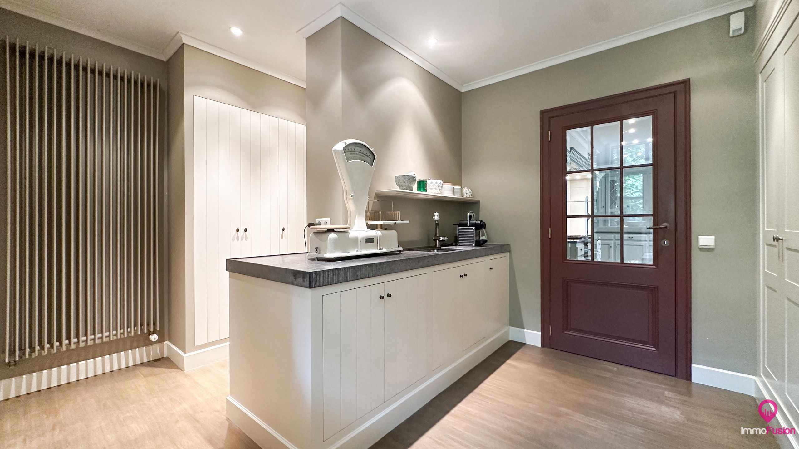 Uitzonderlijk gelegen villa met 5 slpks + zwembad op 1,97ha! foto 14