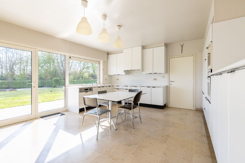 Energiezuinige villa op een perceel van 2277m² foto 9