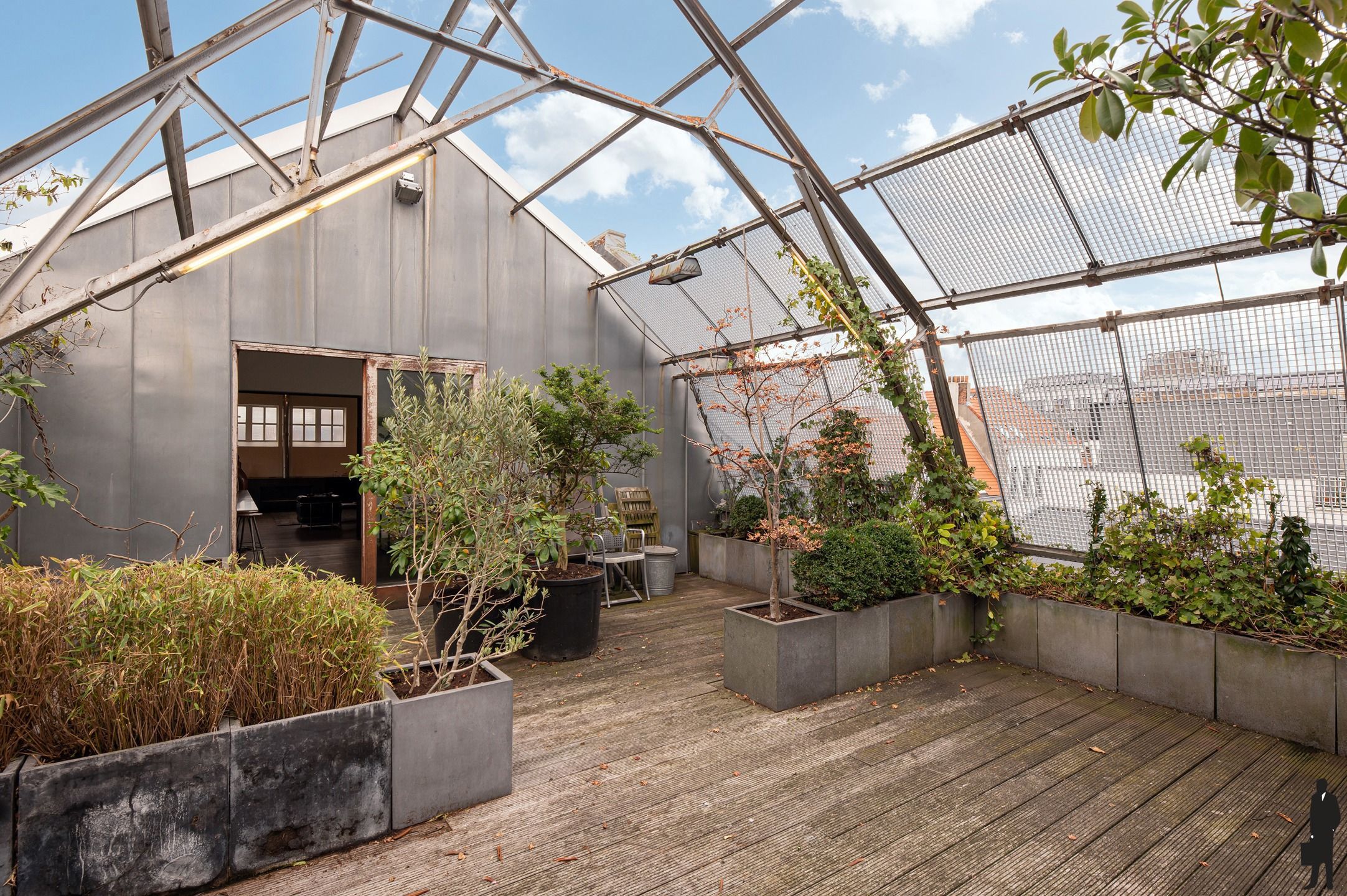 Unieke loft met perfecte synergie tussen wonen en werken foto 8