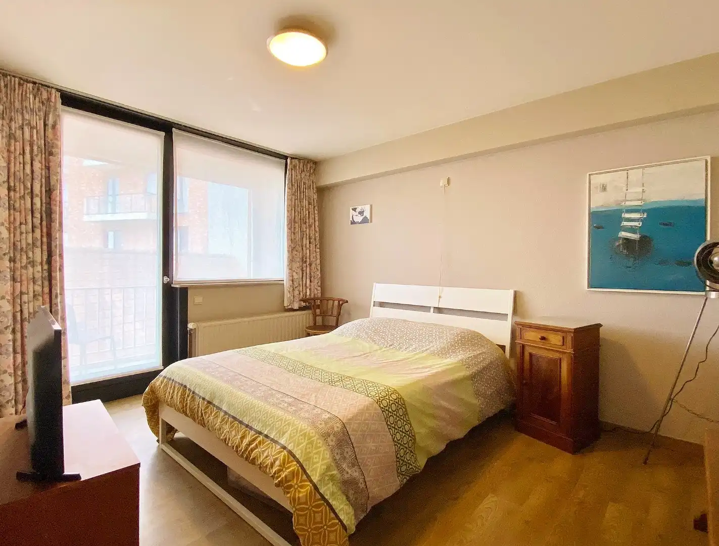 Ieper - Ruim instapklaar appartement met terras op centrale ligging - met garage foto 7